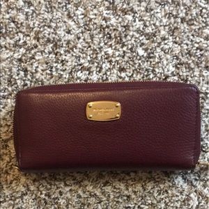Authentic MK Wallet.